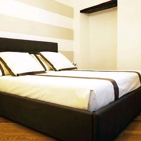 לוברה Ventuno - Modern Apartment - Country & Lake מראה חיצוני תמונה